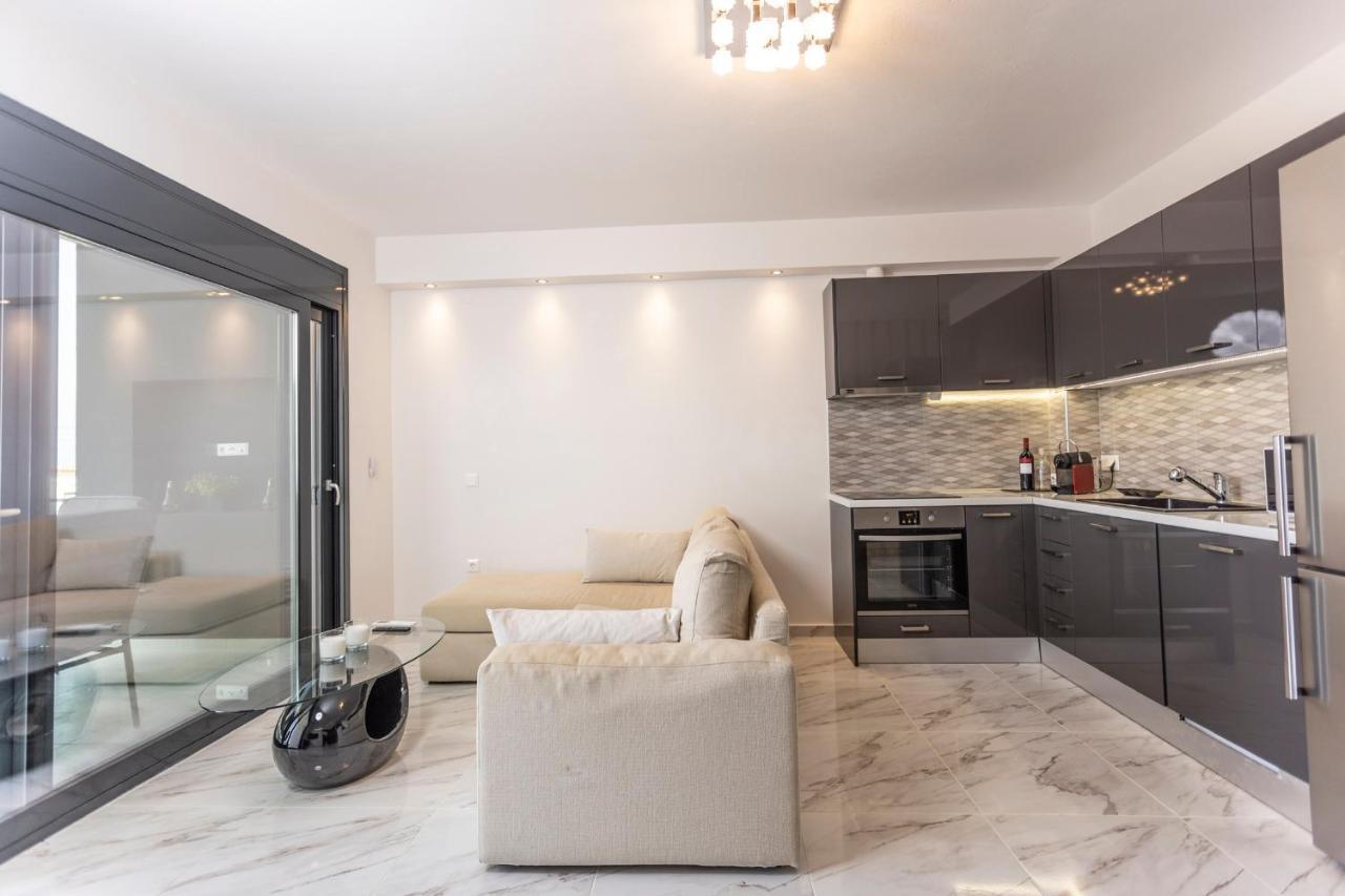 The Sea View Apartment Polychrono Bagian luar foto