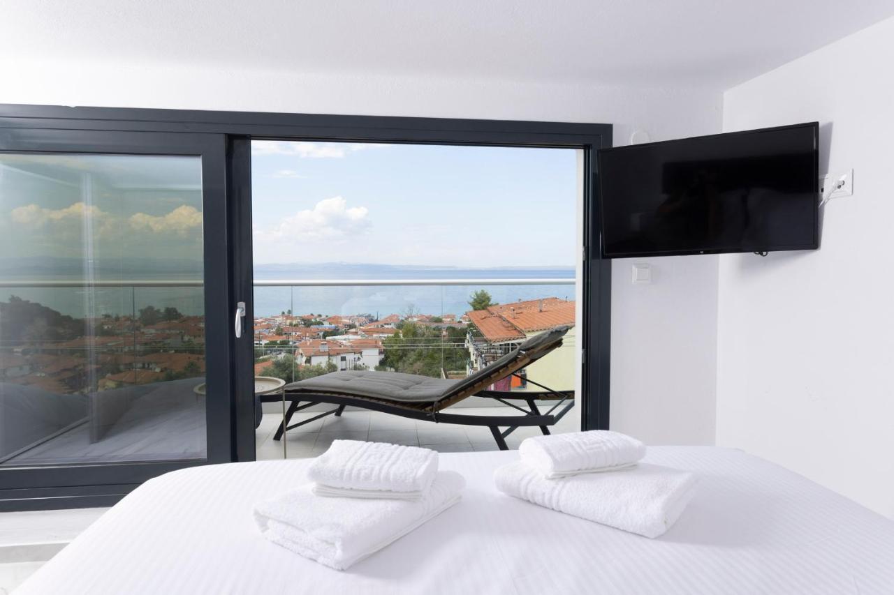 The Sea View Apartment Polychrono Bagian luar foto